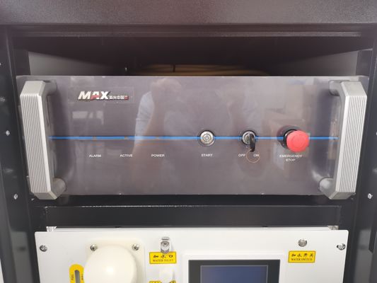 Αυτόματη καλωδίων μηχανή συγκόλλησης λέιζερ ινών οξυγονοκολλητών 120mm/S 2000W CW λέιζερ τροφοδοτών φορητή