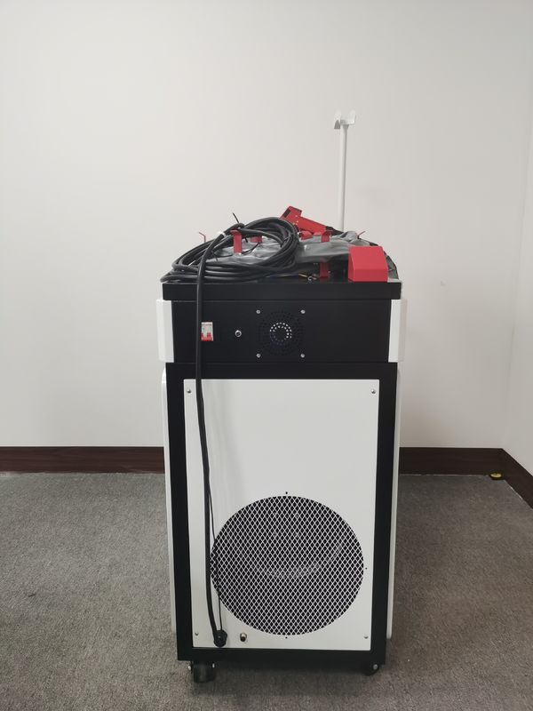 1080nm φορητό CE μηχανών συγκόλλησης λέιζερ CW 1500W με το ψυγείο